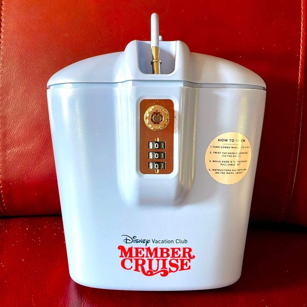 Safego Disney Vacation Club Member Cruise Exclusive Ultimate Portable Safe New